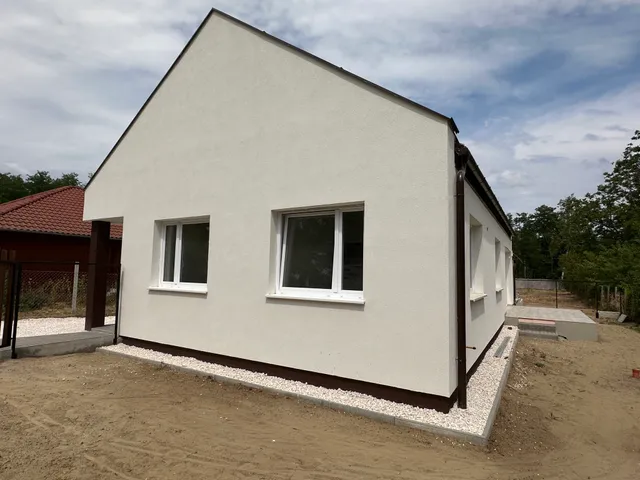 Eladó ház Veresegyház, Revetek 90 nm