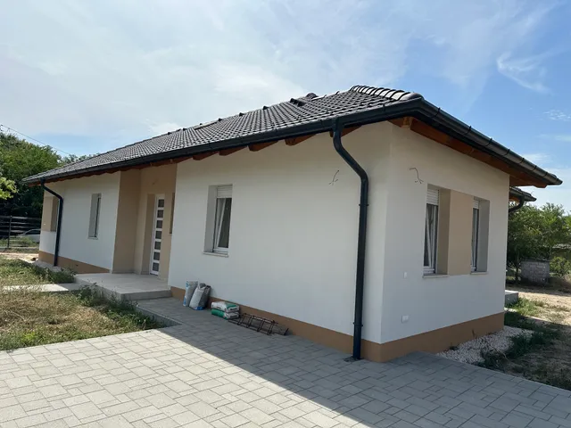 Eladó ház Göd, Nevelek 112 nm