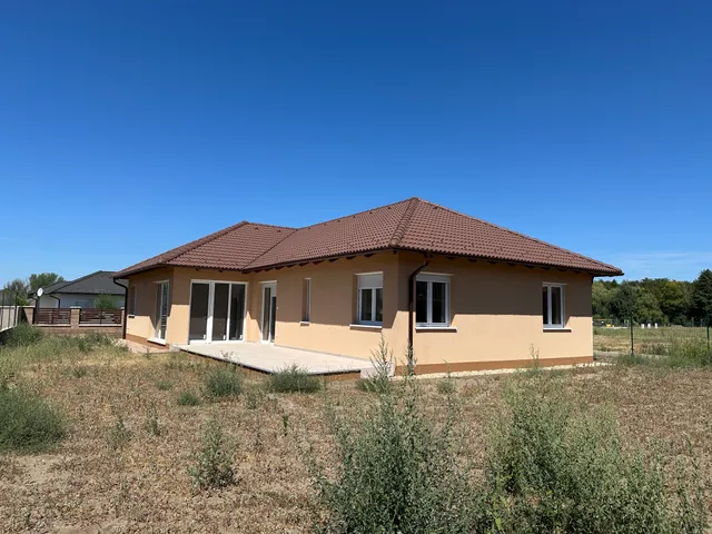 Eladó ház Vácrátót 140 nm