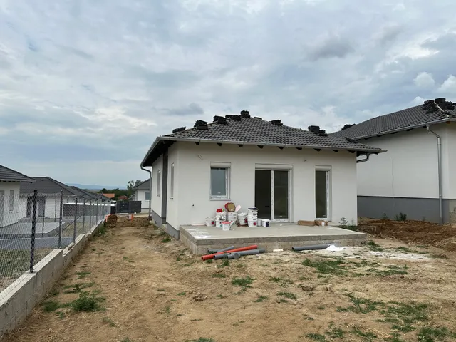 Eladó ház Őrbottyán 80 nm
