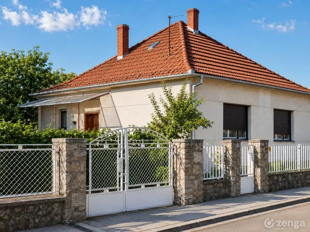 Eladó ház Pécs, Kertváros 108 nm