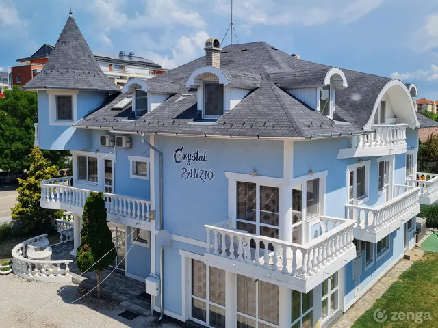 Eladó kereskedelmi és ipari ingatlan Siófok, Aranypart 850 nm