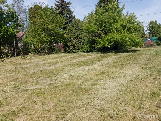 Eladó telek Szombathely, Parkerdő lakókert 1000 nm