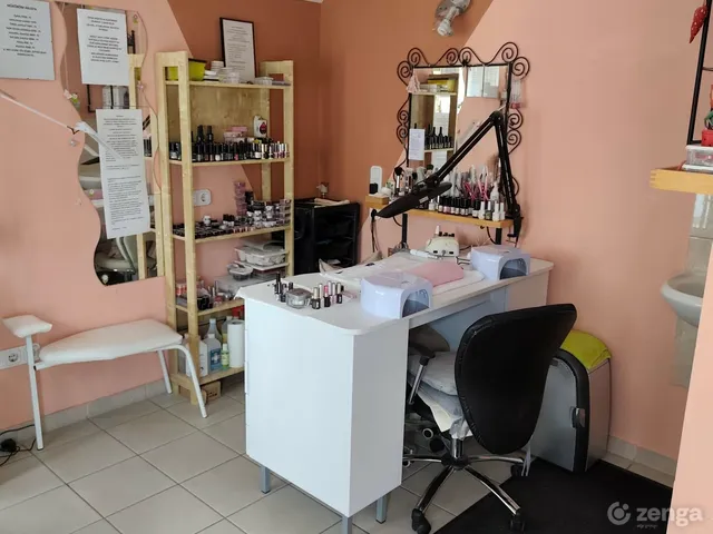 Eladó kereskedelmi és ipari ingatlan Pécs, vadász utca 8/d 15 nm
