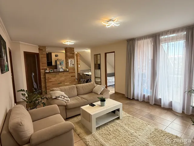 Eladó lakás Szeged, Petőfitelep 101 nm