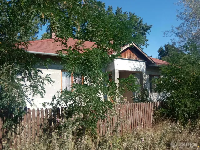 Eladó mezőgazdasági ingatlan Mezőtúr, Felsőrészivízköz 255 400 nm