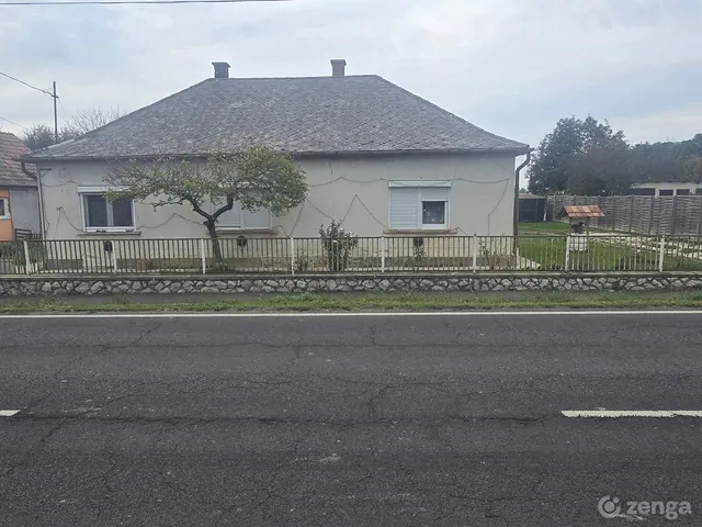 Eladó ház Mosdós, Fö utca 18 87 nm