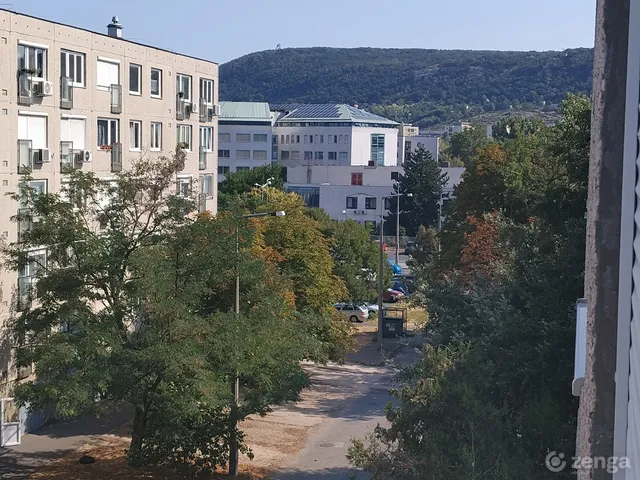 Eladó lakás Tatabánya, Bánhidai lakótelep 53 nm