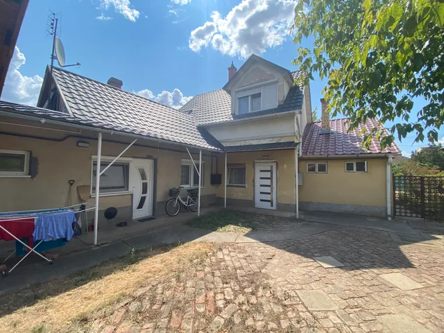 Eladó ház Debrecen, Csapókert 124 nm
