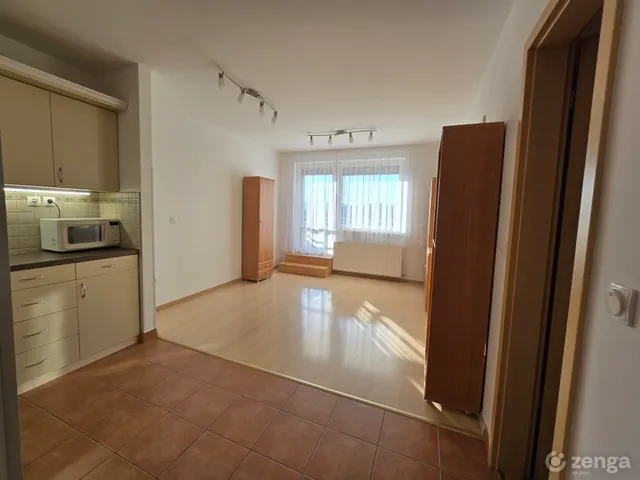 Kiadó lakás Dunakeszi, Barátság útja 37 nm