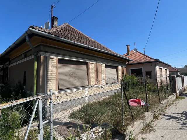 Eladó ház Dömsöd 70 nm