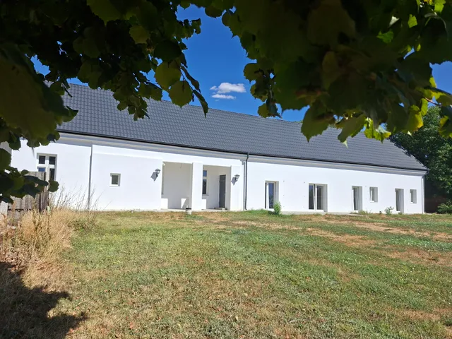 Eladó ház Dömsöd 150 nm