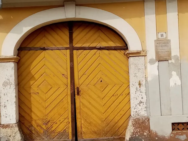 Eladó ház Pápa, Belváros 560 nm