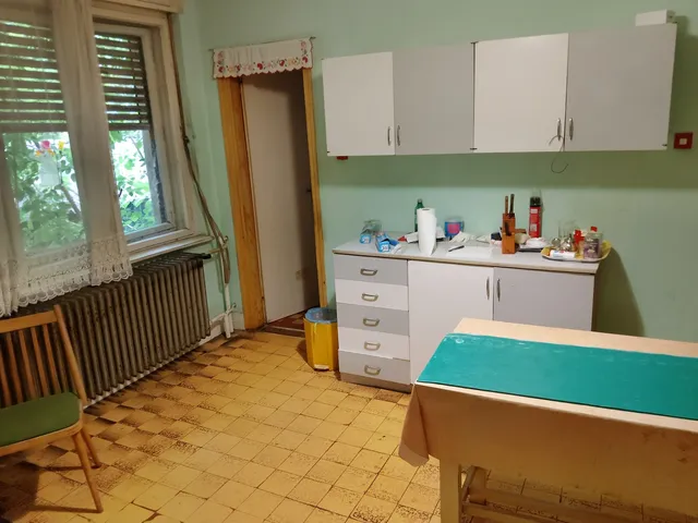 Eladó ház Nyárád 130 nm