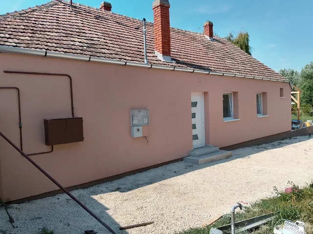 Eladó ház Pápa, Borsosgyőr 102 nm
