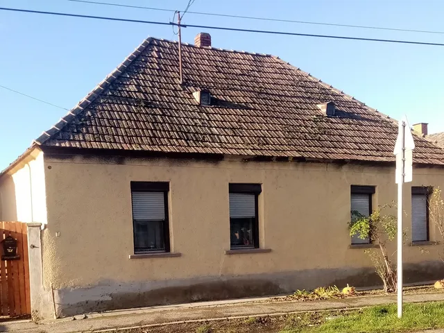 Eladó ház Takácsi 120 nm