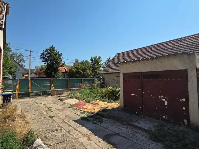 Eladó ház Budapest III. kerület, Békásmegyer-Ófalu, Kőbánya utca 111 nm