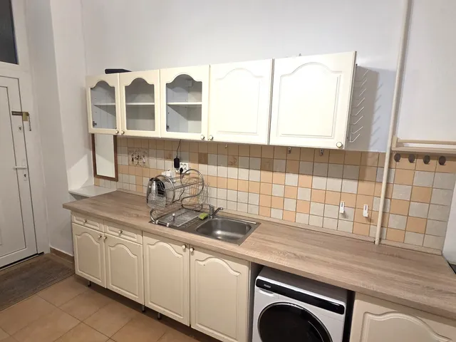 Kiadó lakás Budapest II. kerület, Hűvösvölgyi út 38 nm