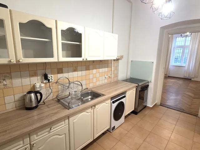 Kiadó lakás Budapest II. kerület, Hűvösvölgyi út 38 nm