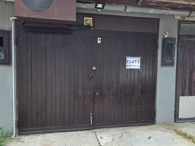 Eladó garázs Zalaegerszeg 18 nm