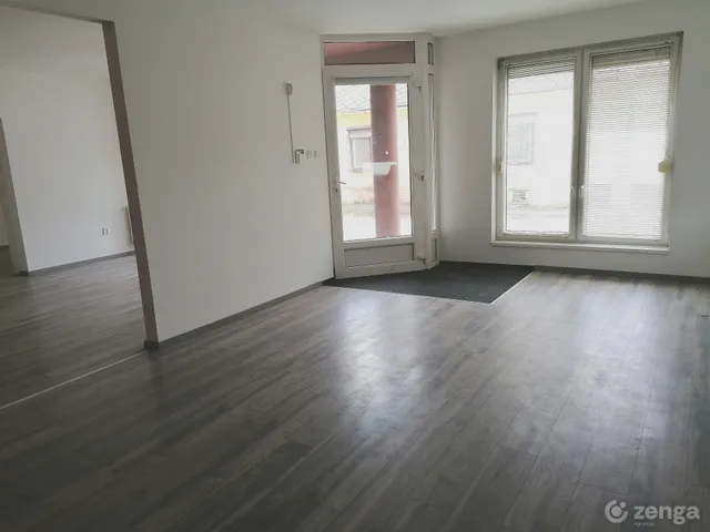 Eladó kereskedelmi és ipari ingatlan Debrecen, Belváros 113 nm