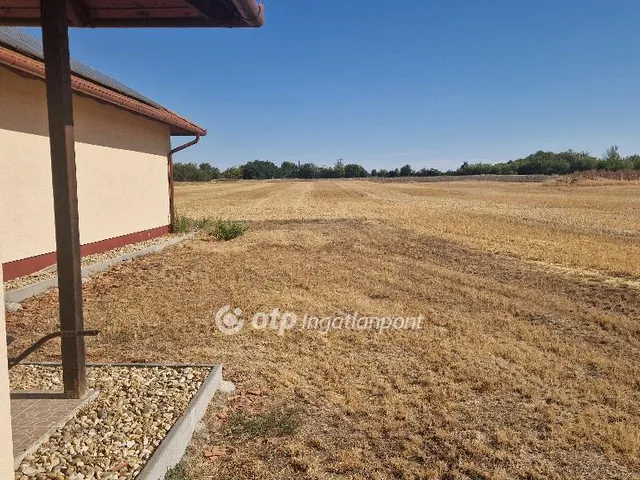 Eladó mezőgazdasági ingatlan Velence 188 nm