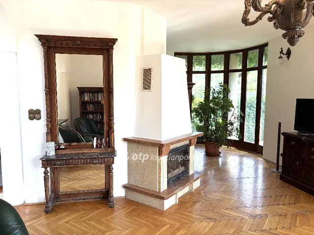Eladó ház Budapest XI. kerület 654 nm