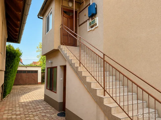 Eladó ház Pécs, Kovácstelep, Brassó u 3 170 nm