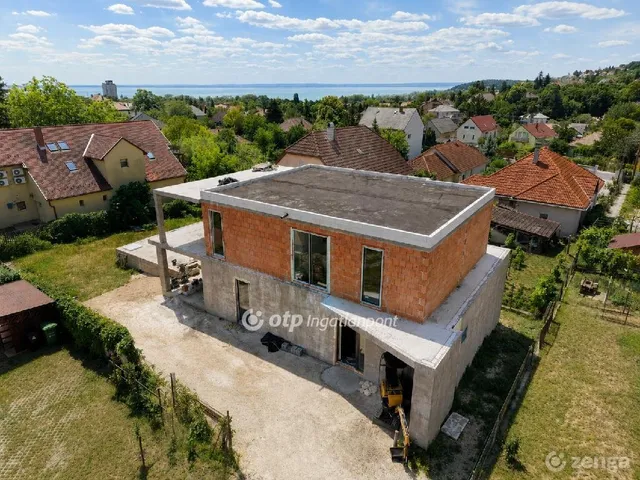 Eladó ház Balatonalmádi, Vörösberény 221 nm