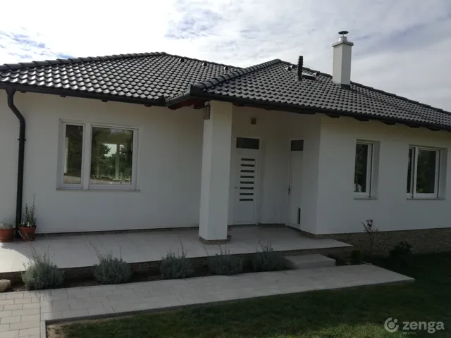 Eladó ház Győrújbarát 110 nm