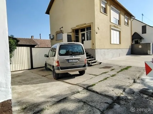 Eladó ház Tolna 180 nm