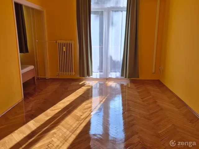 Eladó lakás Pécs, Uránváros 56 nm