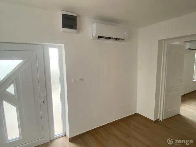 Kiadó kereskedelmi és ipari ingatlan Debrecen, Belváros 50 nm