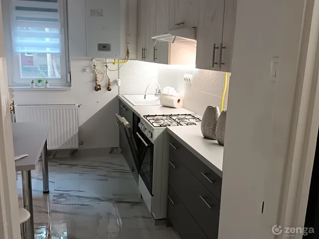 Eladó lakás Gyula, Honvéd lakótelep 26 38 nm