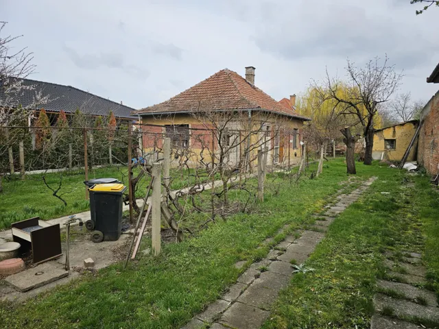 Eladó ház Szolnok, Tallinn 66 nm