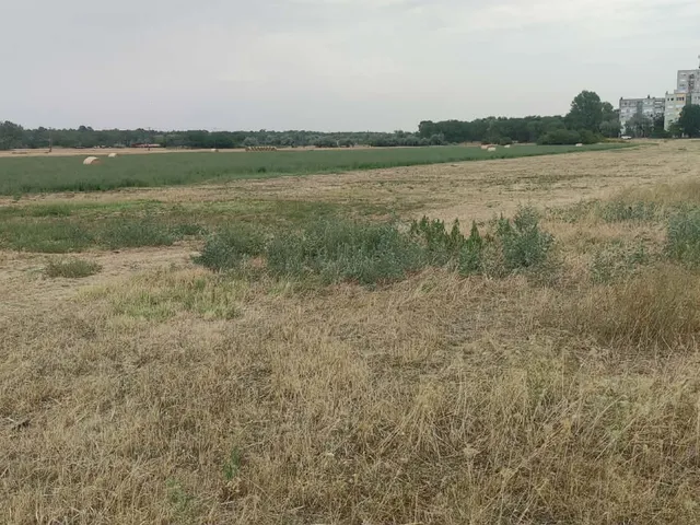 Eladó telek Szolnok, Széchenyi-lakótelep, Pipacs utca 3051 nm