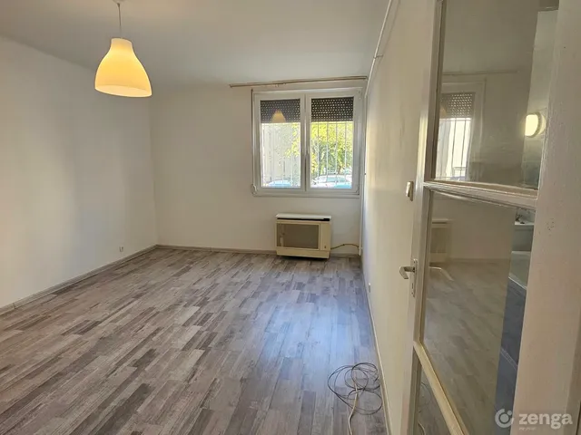 Eladó lakás Szolnok, Tallinn 39 nm