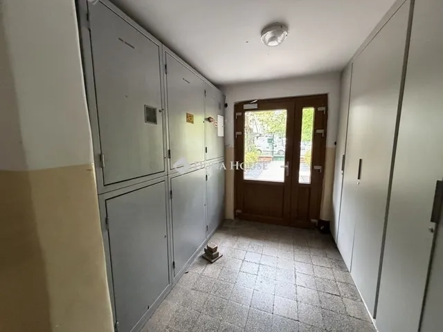 Eladó lakás Budapest III. kerület 41 nm