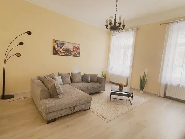 Eladó lakás Budapest II. kerület 91 nm