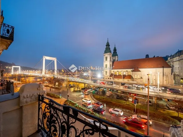 Eladó lakás Budapest V. kerület 143 nm