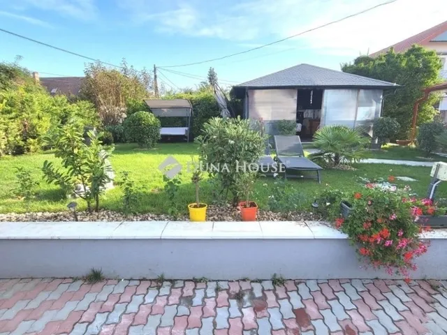 Eladó ház Érd 250 nm