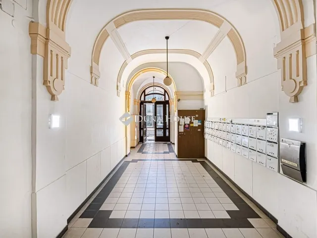 Eladó lakás Budapest V. kerület 182 nm