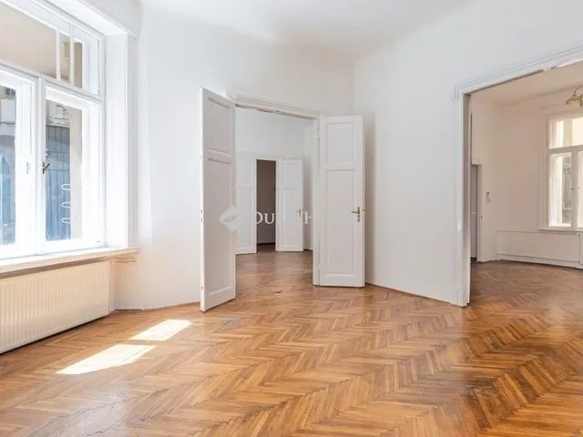 Eladó lakás Budapest V. kerület 119 nm