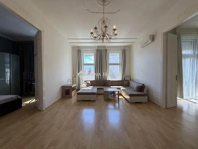 Eladó lakás Budapest II. kerület 100 nm