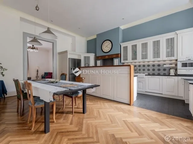 Eladó lakás Budapest V. kerület 202 nm