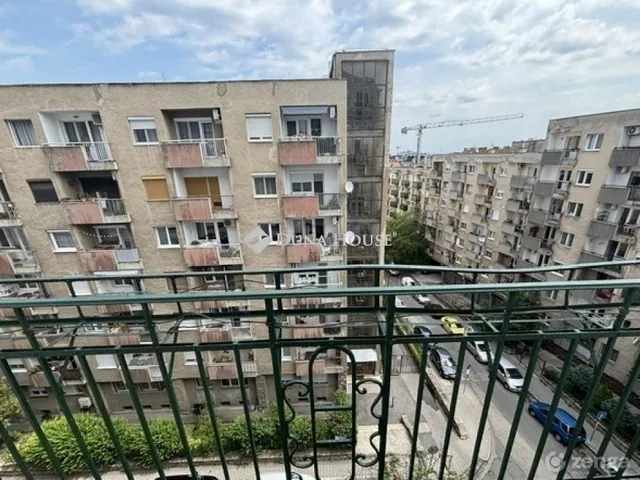 Eladó lakás Budapest II. kerület 138 nm