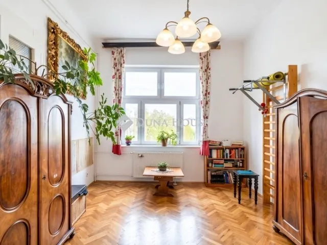Eladó lakás Budapest XII. kerület 94 nm