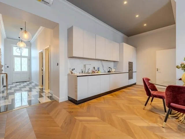 Eladó lakás Budapest VI. kerület 160 nm