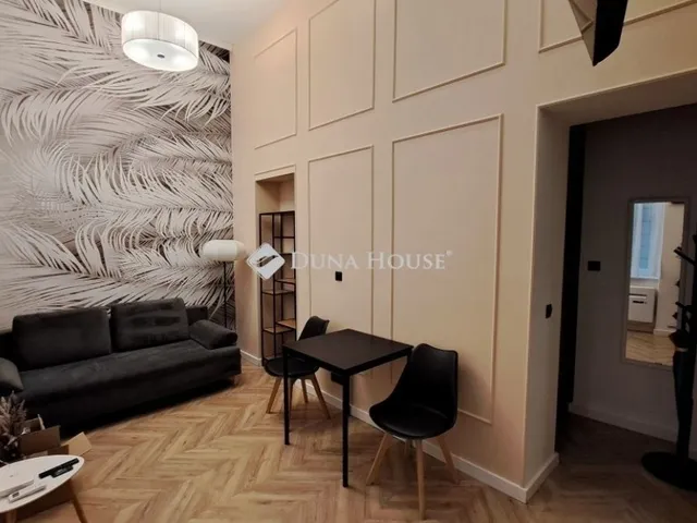 Eladó lakás Budapest VI. kerület 32 nm