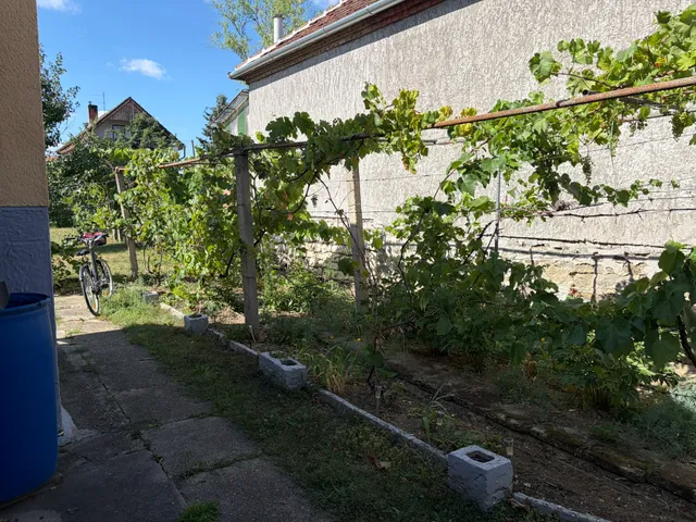 Eladó ház Sárvár, Kertváros 55 nm